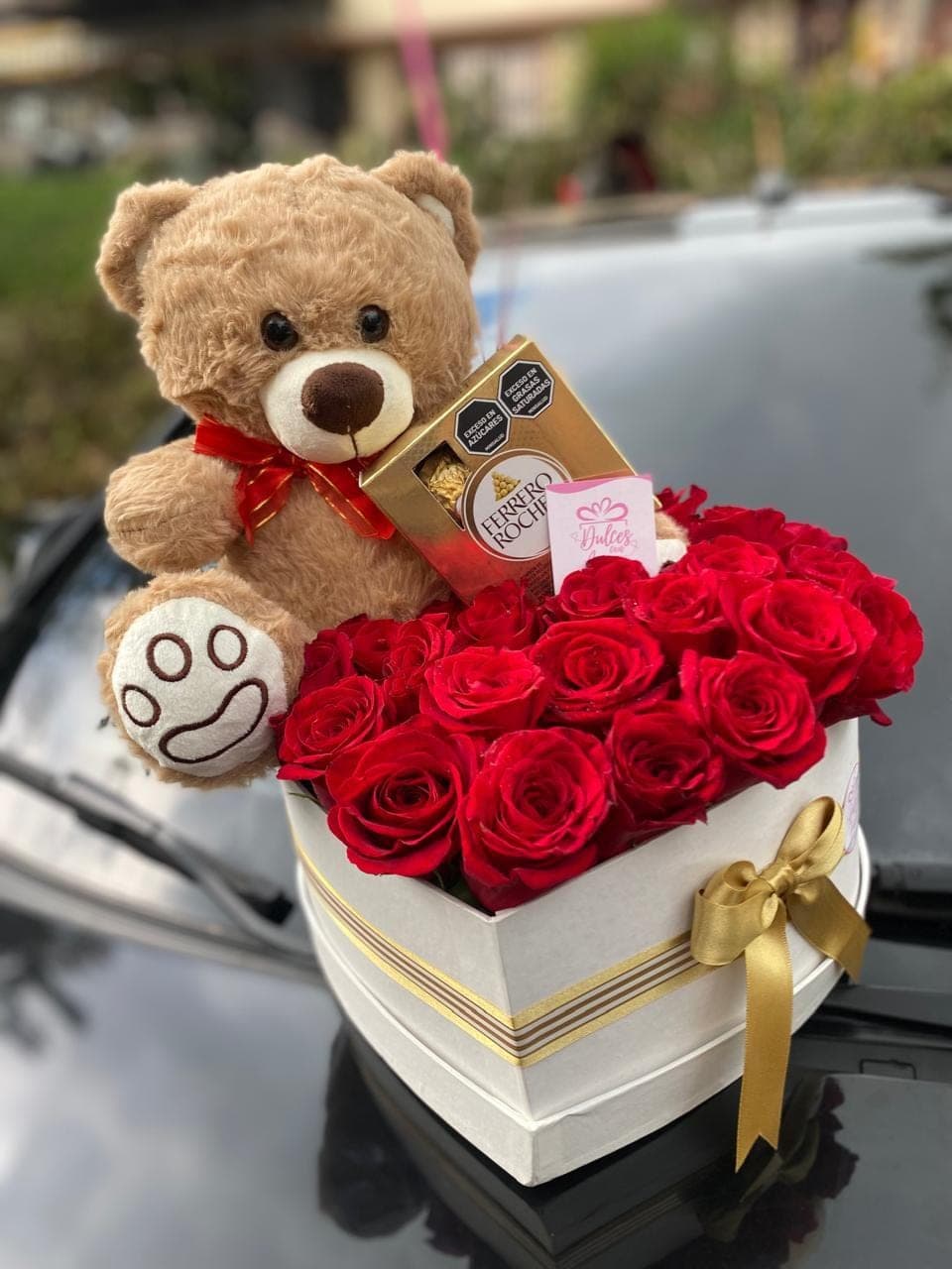 Desayuno Arreglo Floral con Peluche