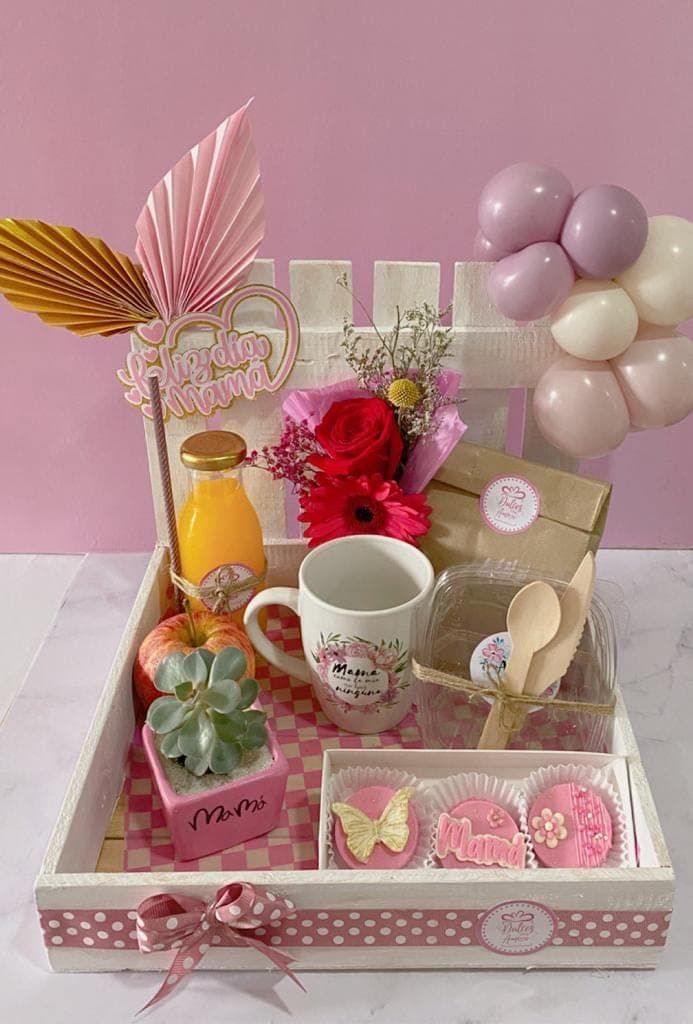 Desayuno con Suculenta y Mug