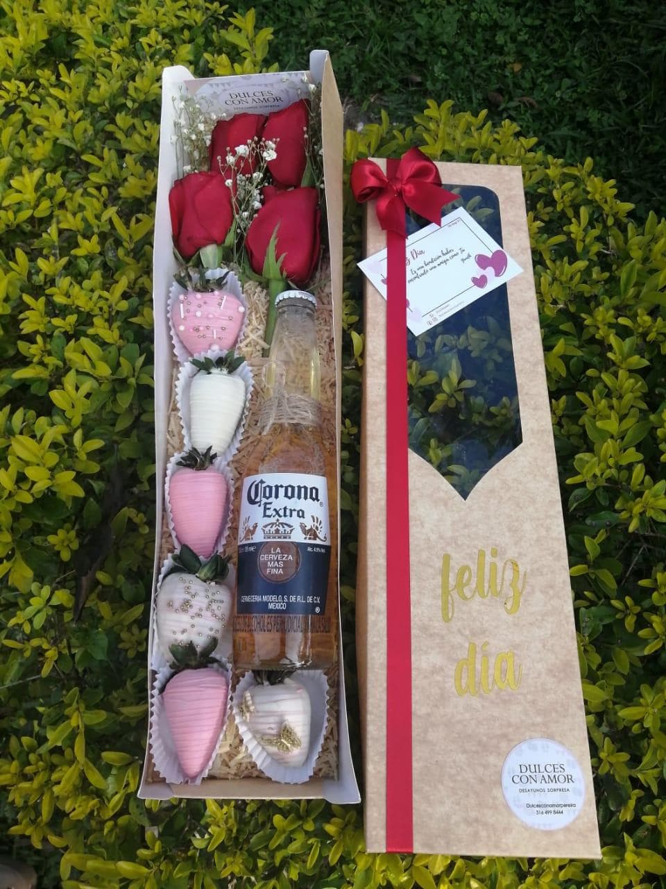 Desayuno 4 Rosas con Fresas