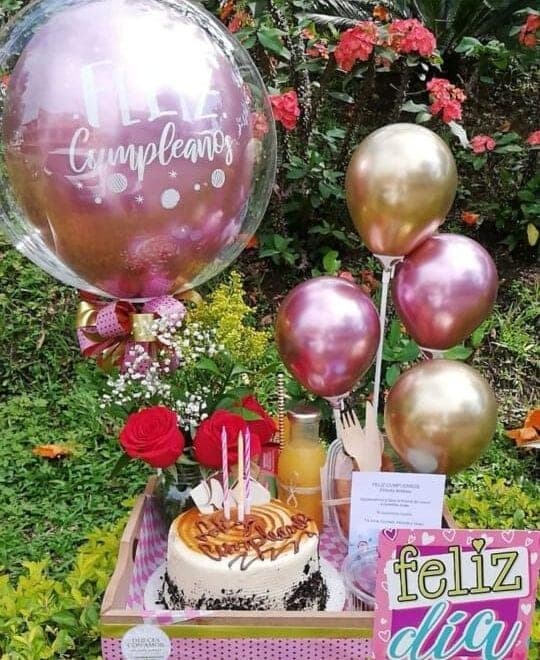 Desayuno Torta Venecia con Flores