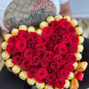 Caja Corazón Ferrero con Corona