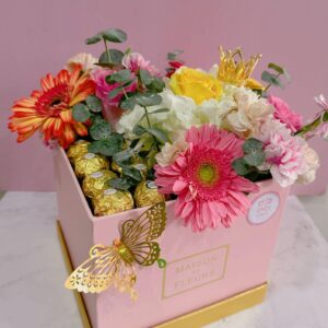 Desayuno Arreglo Floral con Corona